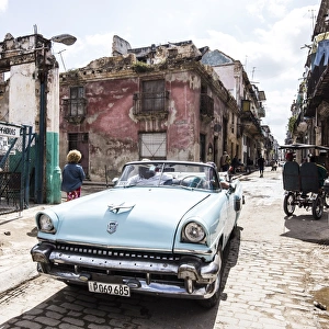 Classic American car , Habana Vieja, Havana, Cuba Classic American car , Habana Vieja, Havana, Cuba