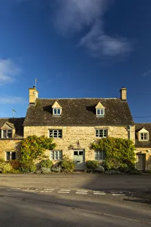 Cotswold stone house, Icomb, Cotswolds, Gloucestershire, England, UK Cotswold stone house, Icomb, Cotswolds, Gloucestershire, England, UK