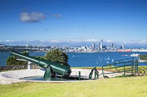 Disappearing gun and Auckland skyline, North Head Historic Reserve, Devonport, Auckland Disappearing gun and Auckland skyline, North Head Historic Reserve, Devonport, Auckland