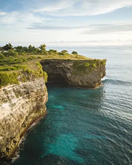 Dolphin Beach, Nusa Penida, Bali, Indonesia Dolphin Beach, Nusa Penida, Bali, Indonesia