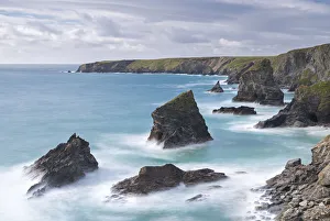 Bedruthan Steps Cornwall Prints: Dramatic Cornish coastline at Bedruthan Steps, Cornwall, England. Spring (May) 2015