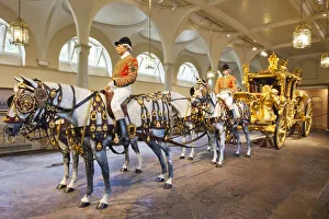 England, Surrey, London, Buckingham Palace, The Royal Mews, The Great Britannia Coach England, Surrey, London, Buckingham Palace, The Royal Mews, The Great Britannia Coach