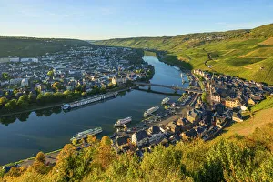 Evening Bernkastel-Kues, Mosel valley, Rhineland-Palatinate, Germany Evening Bernkastel-Kues, Mosel valley, Rhineland-Palatinate, Germany