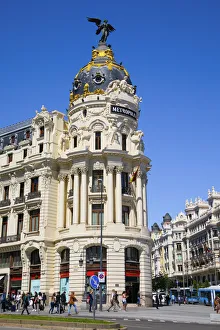 Exterior of Metropolis Building, Madrid, Spain Exterior of Metropolis Building, Madrid, Spain