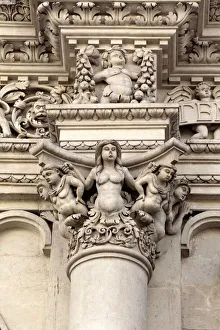 Facade sculpture of Church of the Holy Cross (Chiesa di Santa Croce), Lecce, Apulia Facade sculpture of Church of the Holy Cross (Chiesa di Santa Croce), Lecce, Apulia