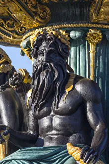 Fountain at Place de la Concorde, Paris, France Fountain at Place de la Concorde, Paris, France