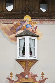 Germany, Bavaria (Bayern), Mittenwald, LAA¼ftlmalerei (tromp l'oeil painted buildings) Germany, Bavaria (Bayern), Mittenwald, LAA¼ftlmalerei (tromp l'oeil painted buildings)