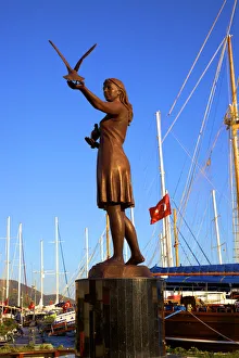 Girl with Doves Statue, Marmaris, Datcha Peninsula, Turkey Girl with Doves Statue, Marmaris, Datcha Peninsula, Turkey