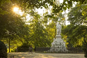 Goethe statue, Tiergarten, Berlin, Germany Goethe statue, Tiergarten, Berlin, Germany