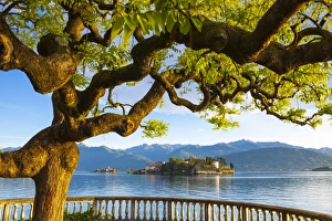The idyllic Isola dei Pescatori & Isola Bella, Borromean Islands, Lake Maggiore The idyllic Isola dei Pescatori & Isola Bella, Borromean Islands, Lake Maggiore