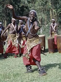 Butare Collection: Intore dancers perform at Butare
