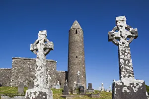 Ireland, County Mayo, Castlebar, Turlough Round Tower, 9th century Ireland, County Mayo, Castlebar, Turlough Round Tower, 9th century