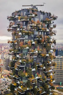 Italy, Lombardy, Milan, Gae Aulenti Square (arch. Cesar Pelli Italy, Lombardy, Milan, Gae Aulenti Square (arch. Cesar Pelli