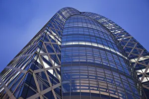 Japan, Tokyo, Shinjuku, Mode Gakuin Cocoon Tower, Architect Tange Associates Japan, Tokyo, Shinjuku, Mode Gakuin Cocoon Tower, Architect Tange Associates