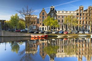 Keizersgracht canal at dawn, Amsterdam, Netherlands Keizersgracht canal at dawn, Amsterdam, Netherlands