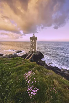 Kermorvan Lighthouse Print, Finistère, France