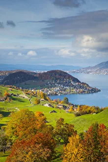 Krattigen and Lake Thun, Berner Oberland, Switzerland Krattigen and Lake Thun, Berner Oberland, Switzerland