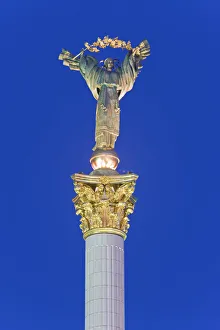 Maidan Maydan Nezalezhnosti statue, Independence Square, Kiev, Ukraine Maidan Maydan Nezalezhnosti statue, Independence Square, Kiev, Ukraine