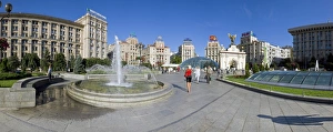 Maidan Nezalezhnosti (Independence Square) Maidan Nezalezhnosti (Independence Square)