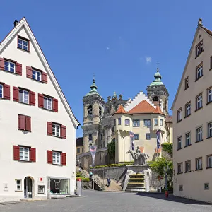 Market square and Monastery church Basilica St. Martin, Weingarten Market square and Monastery church Basilica St. Martin, Weingarten