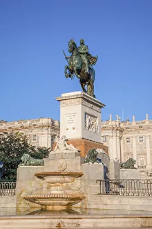 Monument to Philip lV in the Plaza de Oriente, Madrid, Spain Monument to Philip lV in the Plaza de Oriente, Madrid, Spain