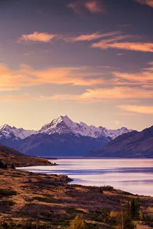 Mt. Cook & Lake Pukaki at Sunset, Petes Lookout, New Zealand Mt. Cook & Lake Pukaki at Sunset, Petes Lookout, New Zealand
