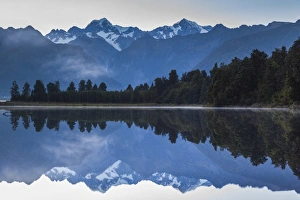 New Zealand, South Island, West Coast, Fox Glacier Village, Lake Matheson, reflection of Mt New Zealand, South Island, West Coast, Fox Glacier Village, Lake Matheson, reflection of Mt