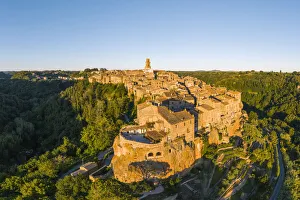 The old etruscan town of Pitigliano, Grosseto province, Tuscany, Italy The old etruscan town of Pitigliano, Grosseto province, Tuscany, Italy