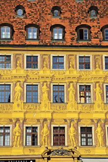 Ornamental facade of the House of the Seven Electors at the Rynek (Market Square) Ornamental facade of the House of the Seven Electors at the Rynek (Market Square)