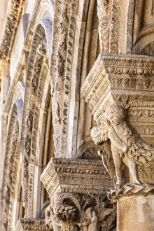 Ornately Carved Collumns of the Rectors Palace, Stari Grad (Old Town), Dubrovnik Ornately Carved Collumns of the Rectors Palace, Stari Grad (Old Town), Dubrovnik