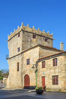 Palacio de Fefinanes with wine store and 17 th century palace, Plaza Fefinans, Cambados Palacio de Fefinanes with wine store and 17 th century palace, Plaza Fefinans, Cambados