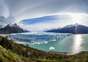 Perito Moreno Glacier, elevated view, Los Glaciares National Park, Santa Cruz Province