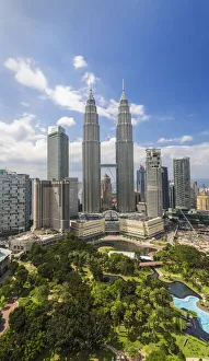 Petronas Towers & KLCC, Kuala Lumpur, Malaysia Petronas Towers & KLCC, Kuala Lumpur, Malaysia