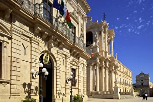 Piazza del Duomo, Ortygia, Syracuse, Sicily, Italy Piazza del Duomo, Ortygia, Syracuse, Sicily, Italy