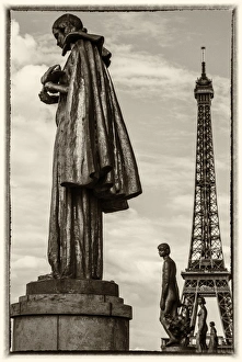 Place du Trocadero, Eiffel Tower, Paris, France Place du Trocadero, Eiffel Tower, Paris, France