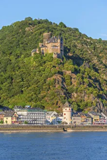 River rhine with St. Goarshausen and Katz castle, Rhine valley, Rhineland-Palatinate River rhine with St. Goarshausen and Katz castle, Rhine valley, Rhineland-Palatinate