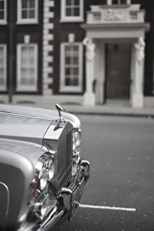 Rolls Royce on Pall Mall, London, England Rolls Royce on Pall Mall, London, England