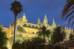 Royal Palace of La Almudaina & Cathedral La Seu, Palma, Mallorca (Majorca), Balearic Royal Palace of La Almudaina & Cathedral La Seu, Palma, Mallorca (Majorca), Balearic