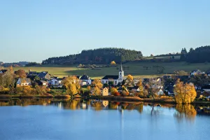 Schalkenmehren maar lake, Eifel, Rhineland-Palatinate, Germany Schalkenmehren maar lake, Eifel, Rhineland-Palatinate, Germany