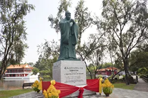 Singapore, Confucius Statue in the Chinese Garden Singapore, Confucius Statue in the Chinese Garden