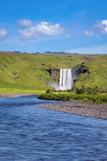 Skogafoss waterfall on sunny day, Skogar, Rangarping eystra, Southern Region, Iceland Skogafoss waterfall on sunny day, Skogar, Rangarping eystra, Southern Region, Iceland