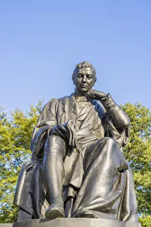 Statue of Edward Jenner, the physician, Kensington Gardens, Hyde Park, London, England, UK Statue of Edward Jenner, the physician, Kensington Gardens, Hyde Park, London, England, UK