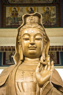 Statue of Kuan Yin the Goddess of Mercy, Kek Lok Si Temple, George Town, Penang Island Statue of Kuan Yin the Goddess of Mercy, Kek Lok Si Temple, George Town, Penang Island