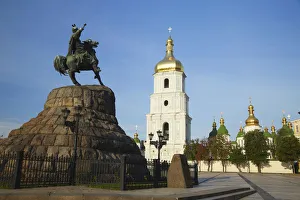 Statue outside St Sophias Cathedral, Kiev, Ukraine Statue outside St Sophias Cathedral, Kiev, Ukraine