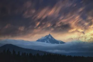 Sunset and clouds over Mount Jefferson, Central Oregon, USA Sunset and clouds over Mount Jefferson, Central Oregon, USA