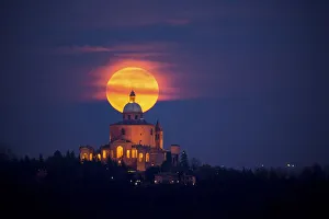Supermoon rising over Monasero della Madonna di San Luca, Bologna, Italy Supermoon rising over Monasero della Madonna di San Luca, Bologna, Italy