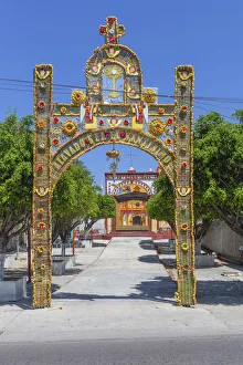 Temporary churchyard gate made of cucharilla, Izucar de Matamoros, Puebla, Mexico Temporary churchyard gate made of cucharilla, Izucar de Matamoros, Puebla, Mexico