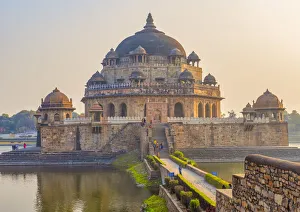 Tomb of Sher Shah Suri, 1545, Sasaram, Bihar, India Tomb of Sher Shah Suri, 1545, Sasaram, Bihar, India