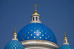 The Trinity Cathedral, consecrated in 1835, boasts stunning blue cupolas emblazoned with golden stars. St The Trinity Cathedral, consecrated in 1835, boasts stunning blue cupolas emblazoned with golden stars. St