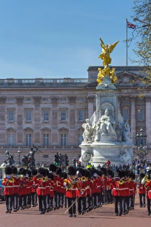 UK, England, London, The Mall, Buckingham Palace, Changing of the Guard UK, England, London, The Mall, Buckingham Palace, Changing of the Guard